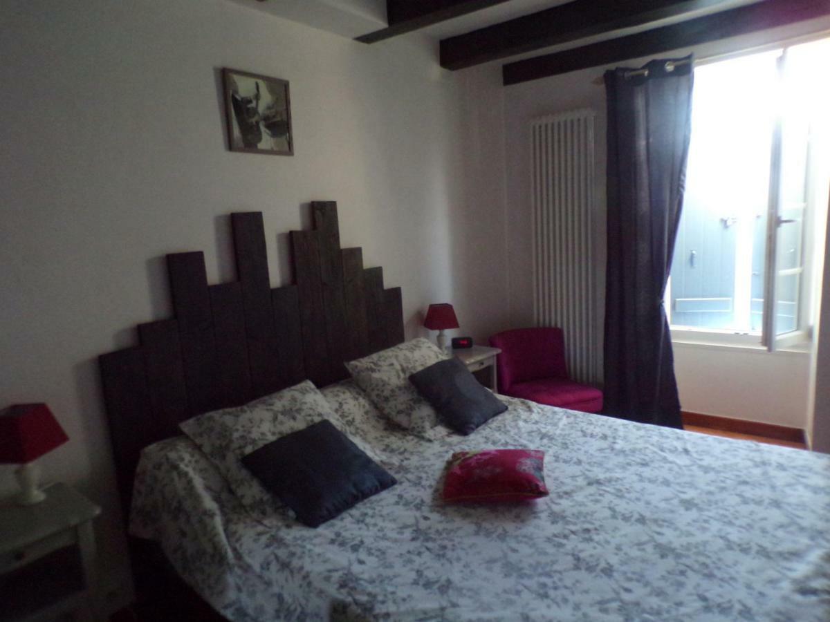 L'Oasis Bed and Breakfast Port-dʼEnvaux Eksteriør billede